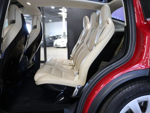 Used 2016 Tesla Model X 90D AWD/4WD image 46