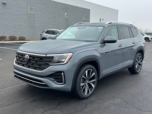 New 2026 Volkswagen Atlas SEL Premium R-Line AWD/4WD image 3