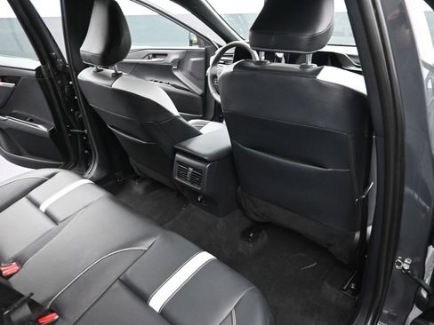 Used 2026 Toyota Camry SE FWD image 21
