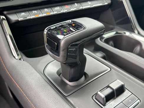 Used 2025 GMC Sierra 1500 AT4 w/ AT4 Premium Package image 32