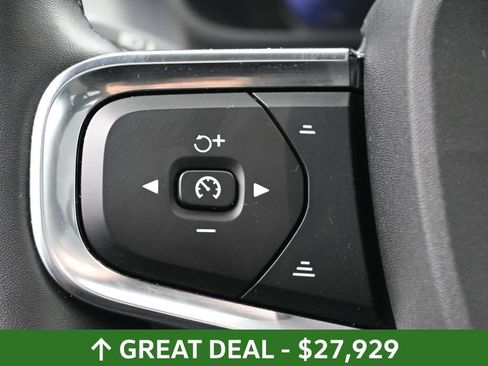 Used 2025 Volvo XC40 B5 Core AWD/4WD image 23