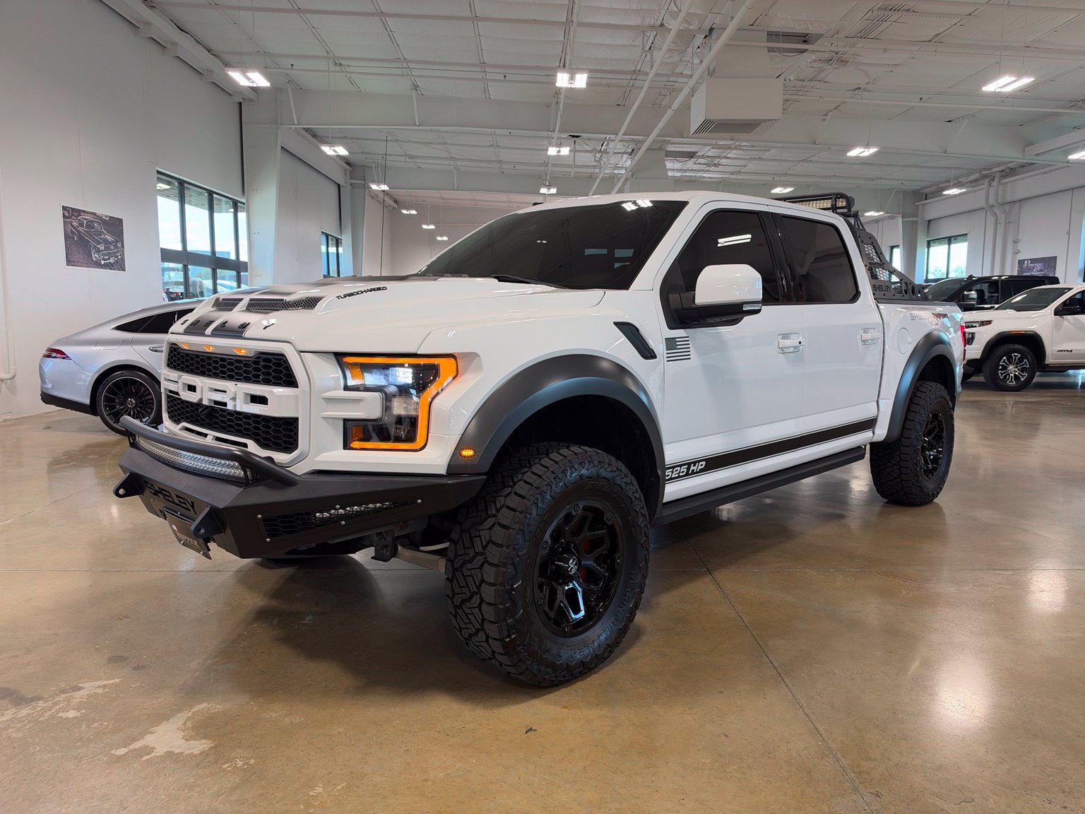Used 2018 Ford F150 Raptor w/ Equipment Group 802A Luxury AWD/4WD image 3