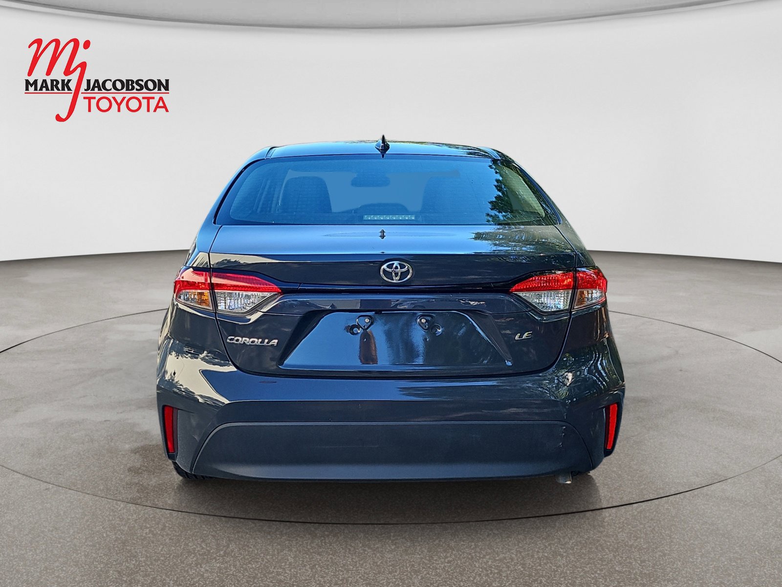 Used 2024 Toyota Corolla LE FWD image 11