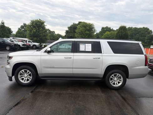 Used 2018 Chevrolet Suburban LT AWD/4WD image 2