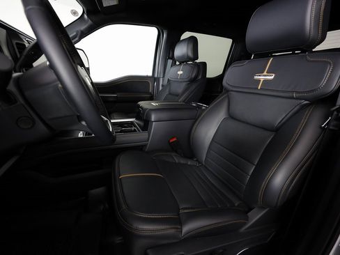 Used 2024 Ford F450 Platinum w/ FX4 Off-Road Package image 18