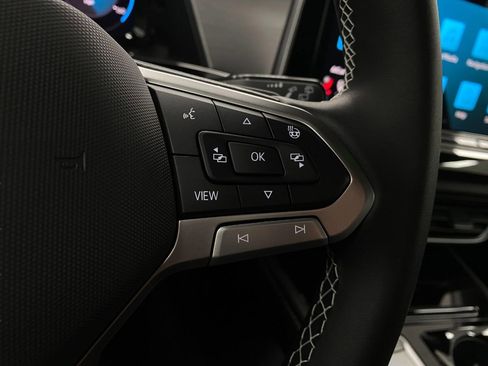 New 2026 Volkswagen Atlas Cross Sport SE image 18