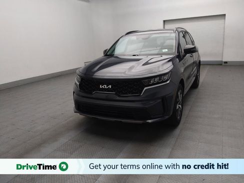 Used 2023 Kia Sorento S image 1