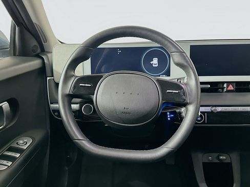 Used 2024 Hyundai Ioniq 5 SEL RWD image 18