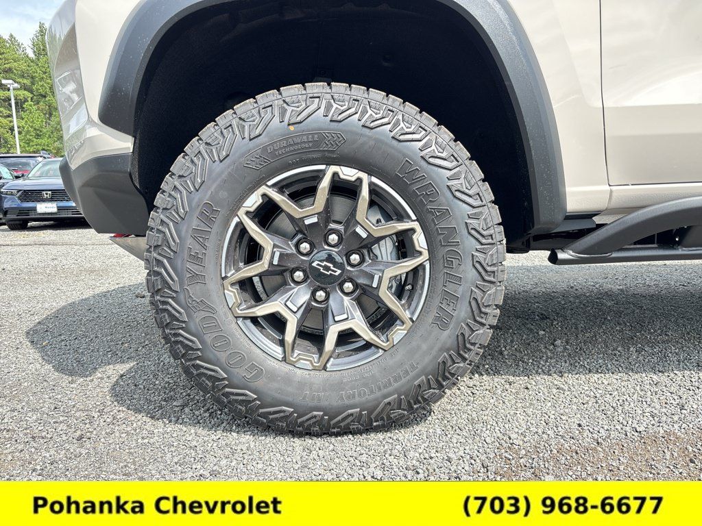 New 2026 Chevrolet Colorado ZR2 w/ Technology Package AWD/4WD image 28