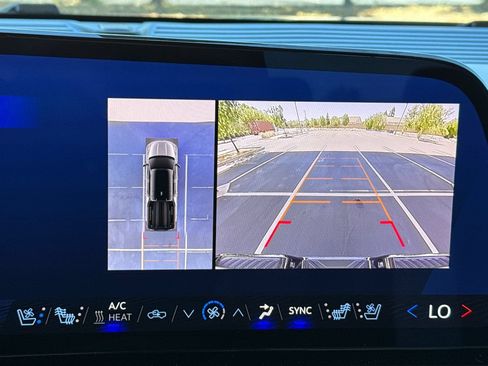 Used 2025 Chevrolet Silverado EV RST AWD/4WD image 29