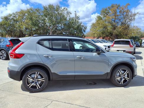 New 2026 Volvo XC40 B5 Core image 8