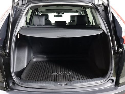 Used 2018 Honda CR-V Touring image 16