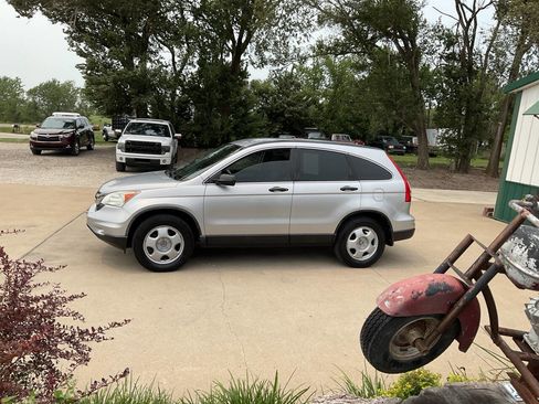 Used 2011 Honda CR-V LX image 6