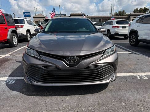 Used 2018 Toyota Camry LE w/ Moonroof Package FWD image 2