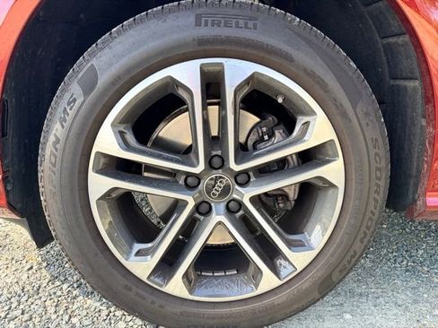 Used 2025 Audi Q5 Premium w/ 19" Wheel Package image 5