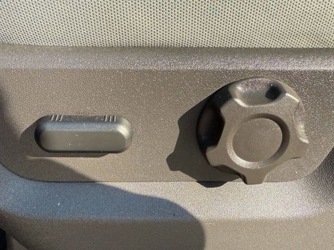 Used 2012 Ford F250 XLT image 12