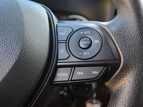 Used 2025 Toyota RAV4 LE image 17