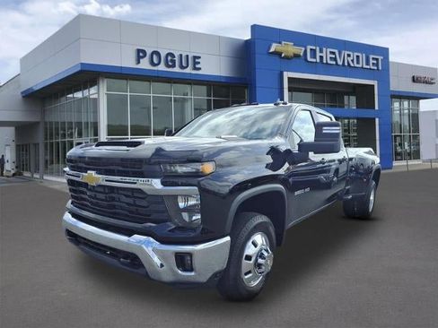 New 2026 Chevrolet Silverado 3500 LT w/ Convenience Package AWD/4WD image 4