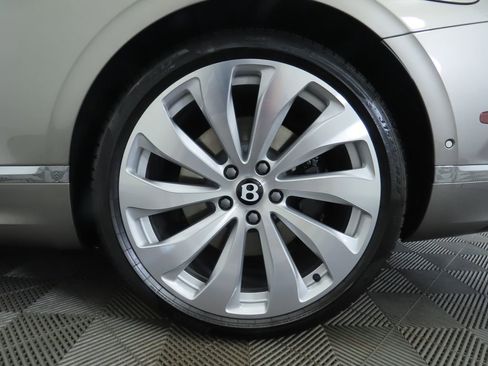 Used 2026 Bentley Continental GTC image 37