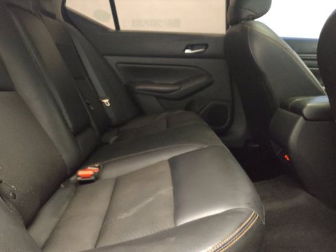Used 2022 Nissan Altima 2.5 SR w/ Midnight Edition Package FWD image 19