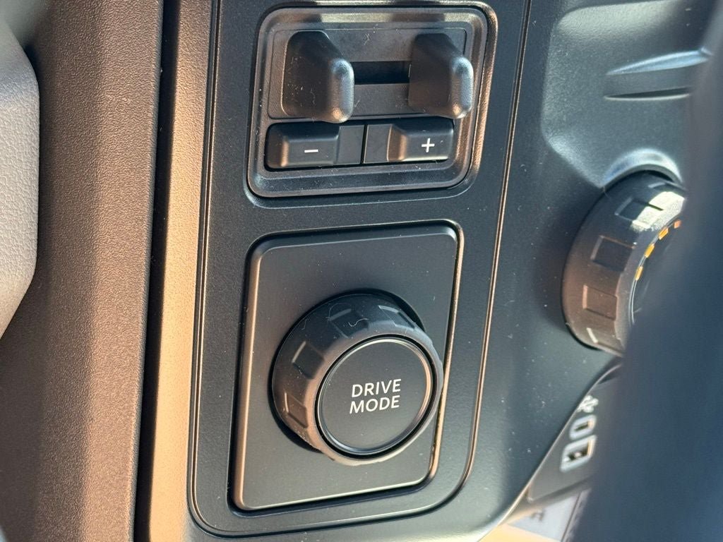 New 2025 Ford F350 XL AWD/4WD image 23