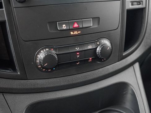 Used 2023 Mercedes-Benz Metris image 20
