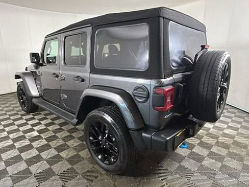 Used 2024 Jeep Wrangler Unlimited Sahara AWD/4WD image 5