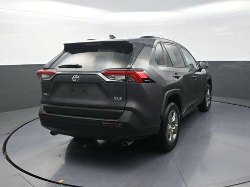 Used 2024 Toyota RAV4 XLE FWD image 8
