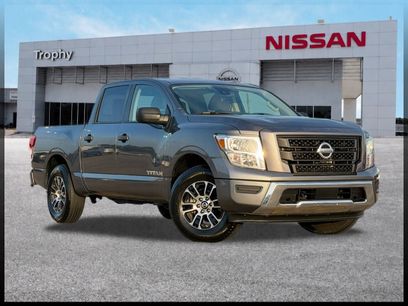 Used 2022 Nissan Titan SV