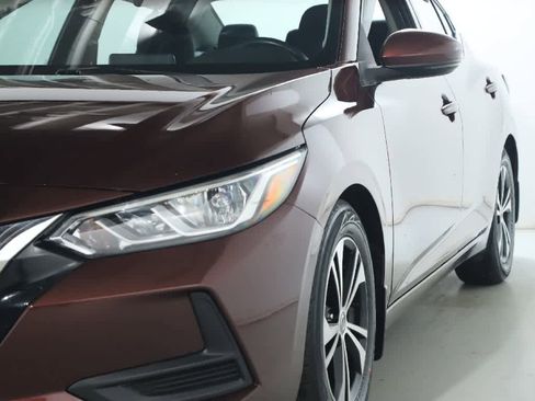 Used 2020 Nissan Sentra SV image 4