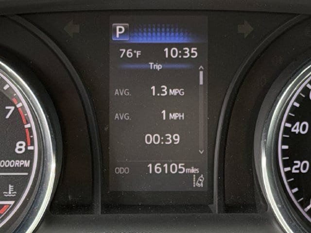 Used 2020 Toyota Camry LE FWD image 15
