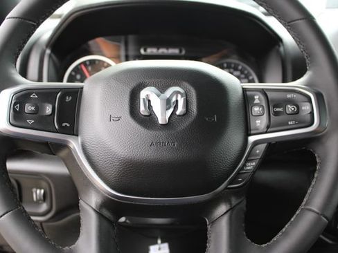Used 2025 RAM 3500 Big Horn AWD/4WD image 32