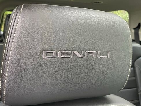 Certified 2023 GMC Acadia Denali AWD/4WD image 17