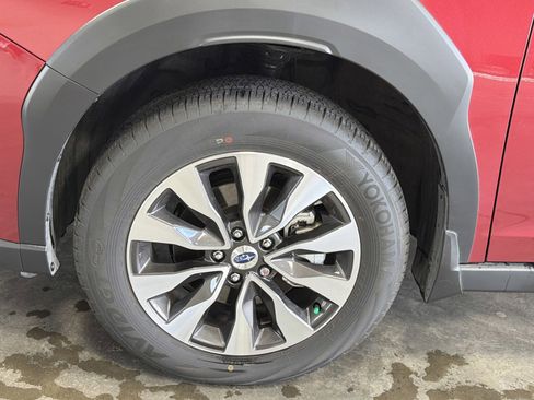 Certified 2025 Subaru Outback Limited AWD/4WD image 9
