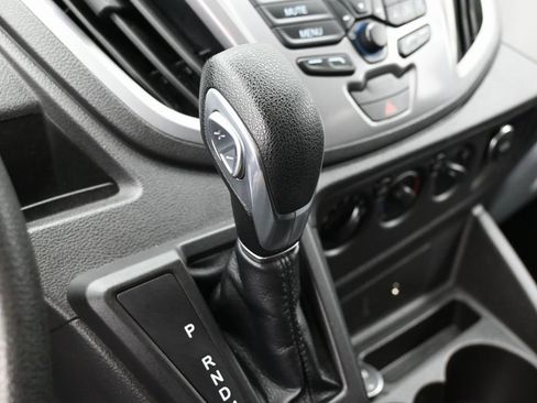 Used 2015 Ford Transit 350 XLT image 26