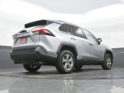 Used 2025 Toyota RAV4 XLE AWD/4WD image 31