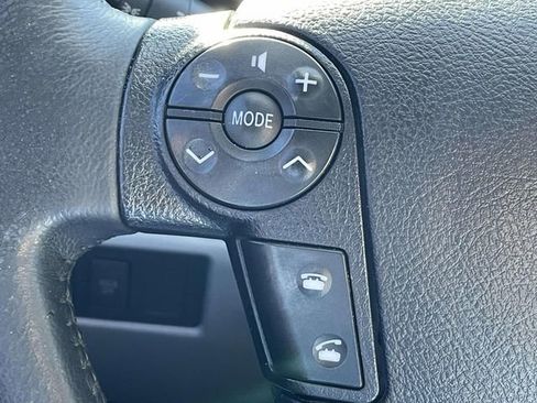 Used 2010 Toyota Tundra Limited image 28