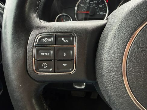 Used 2012 Jeep Wrangler Sport AWD/4WD image 17