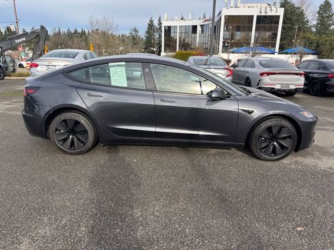 Used 2024 Tesla Model 3 image 4