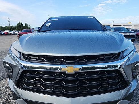 Used 2024 Chevrolet Blazer LT w/ Driver Confidence Package FWD image 11