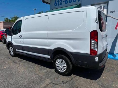 Used 2025 Ford Transit 250 Low Roof w/ Exterior Upgrade Package RWD image 8