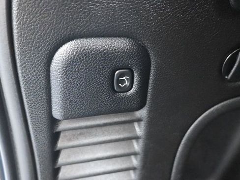 Used 2021 Jeep Grand Cherokee Limited image 32