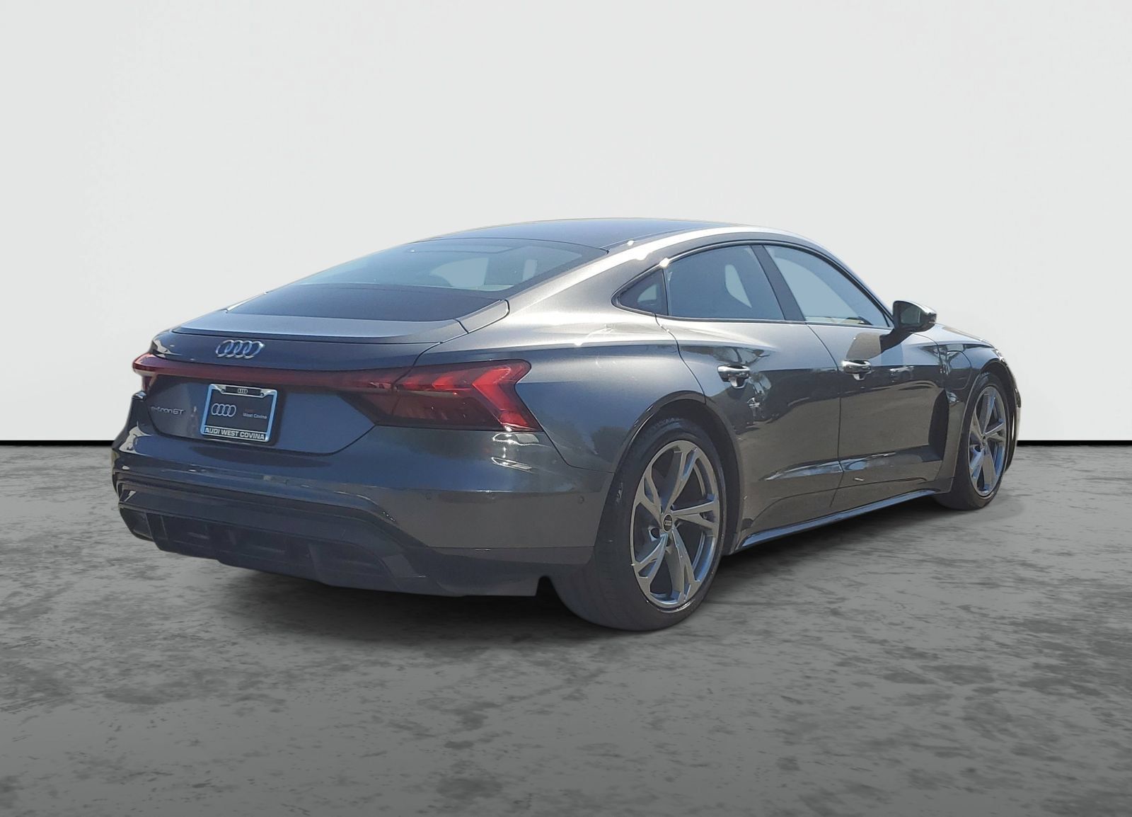 Used 2022 Audi e-tron GT Prestige w/ Prestige Package AWD/4WD image 4