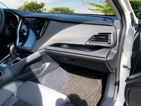 Certified 2025 Subaru Outback Onyx Edition image 25