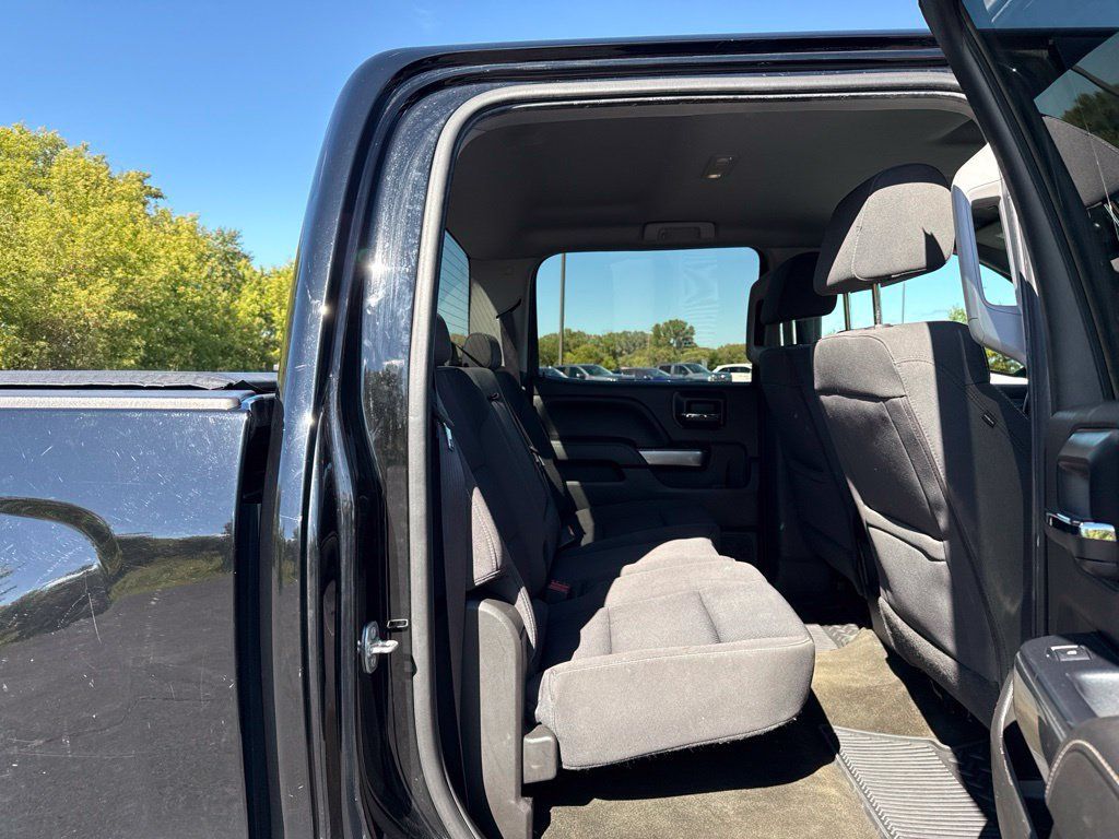 Used 2017 Chevrolet Silverado 1500 LT w/ All Star Edition AWD/4WD image 13