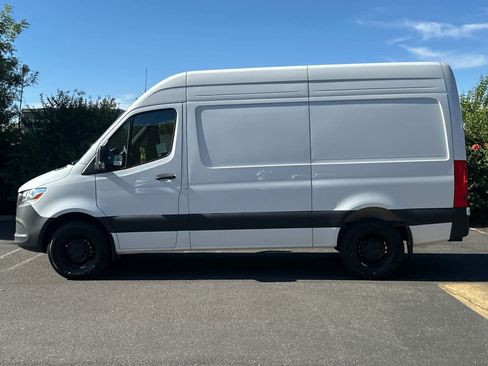 New 2025 Mercedes-Benz Sprinter 2500 image 6