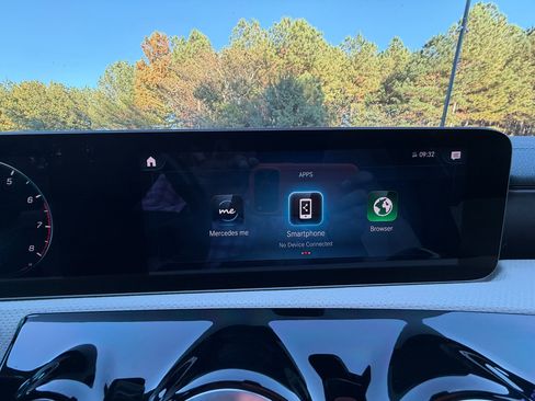 Used 2020 Mercedes-Benz CLA 250 4MATIC image 21