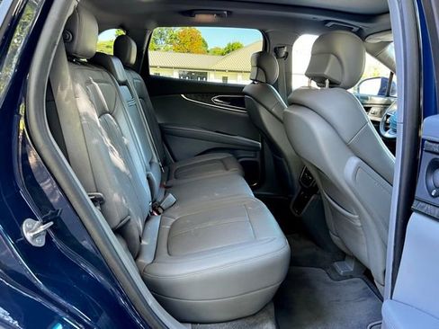 Used 2019 Lincoln Nautilus Reserve image 26