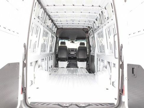 New 2025 Mercedes-Benz Sprinter 2500 image 26