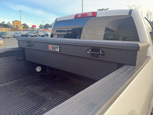 Used 2017 GMC Sierra 1500 2WD Regular Cab image 18